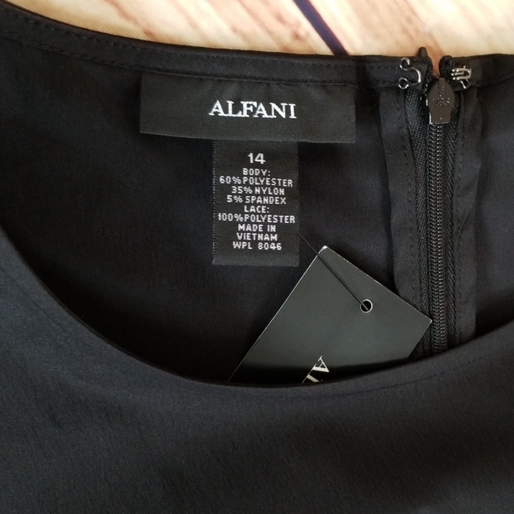 NWT Alfani Black crochet trim sleeveless blouse - Picture 6 of 7